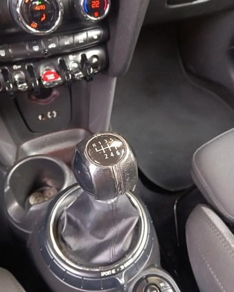MINI Cooper cena 64700 przebieg: 67100, rok produkcji 2017 z Gołańcz małe 667